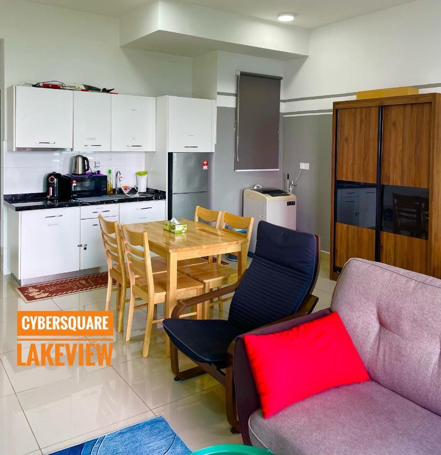 Cybersquare Lakeview With Netflix And Disney Hotstar سيبرجايا المظهر الخارجي الصورة
